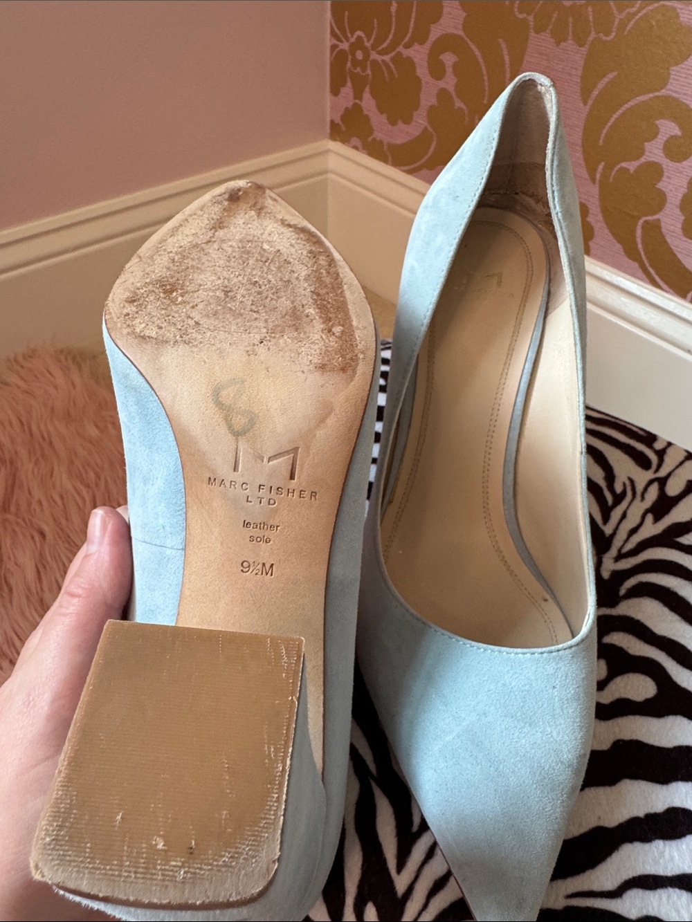 Marc Fisher Women's Light Blue Suede Pointed Toe Pump size 9.5 - Picture 3 of 10